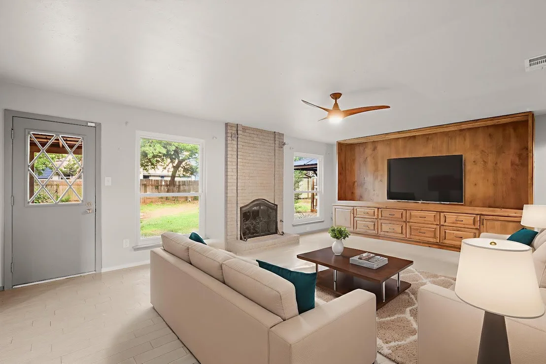 Photo of 211 Woodmont DR