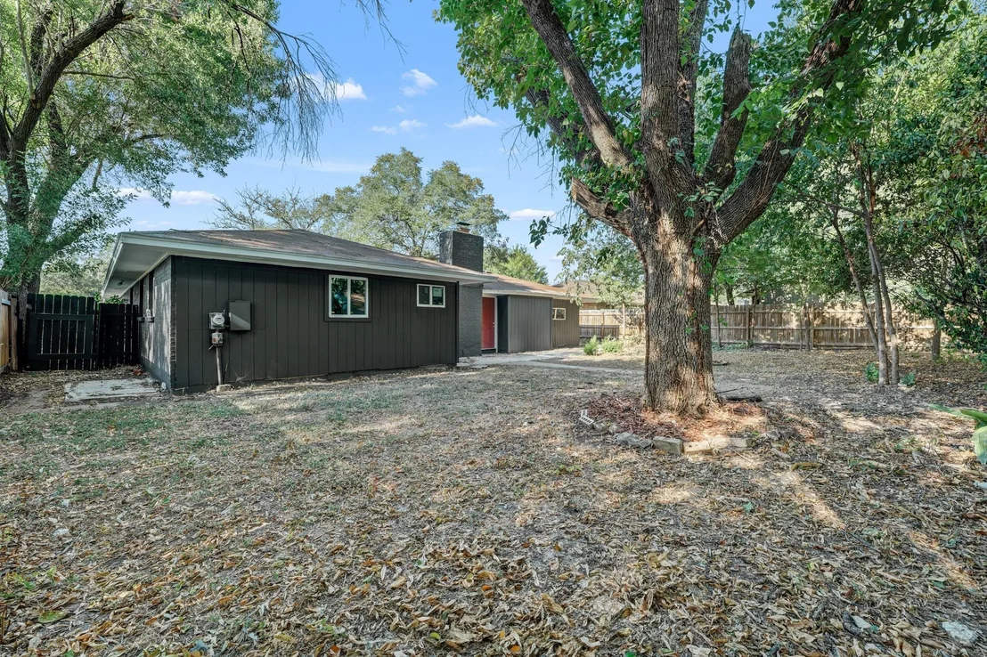Photo of 3110 Val DR