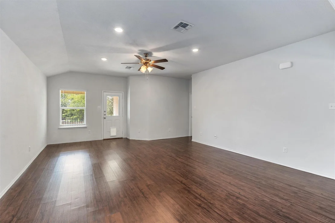 Photo of 6305 Tess RD