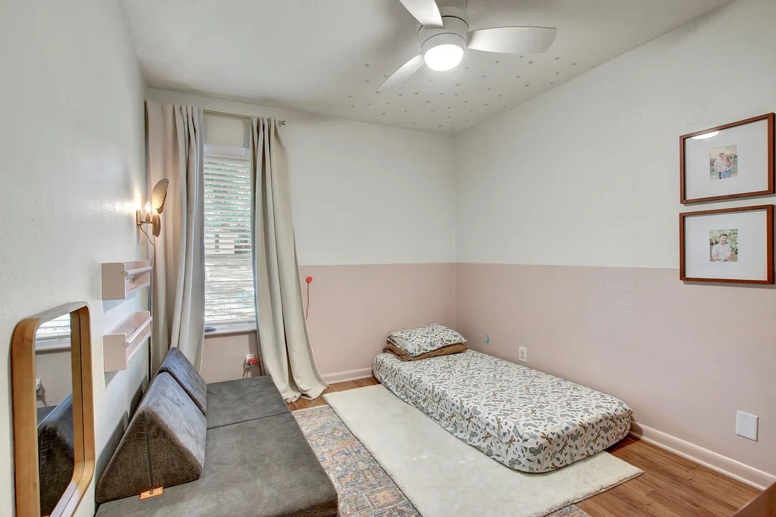 Photo of 7110 Whispering Oaks DR