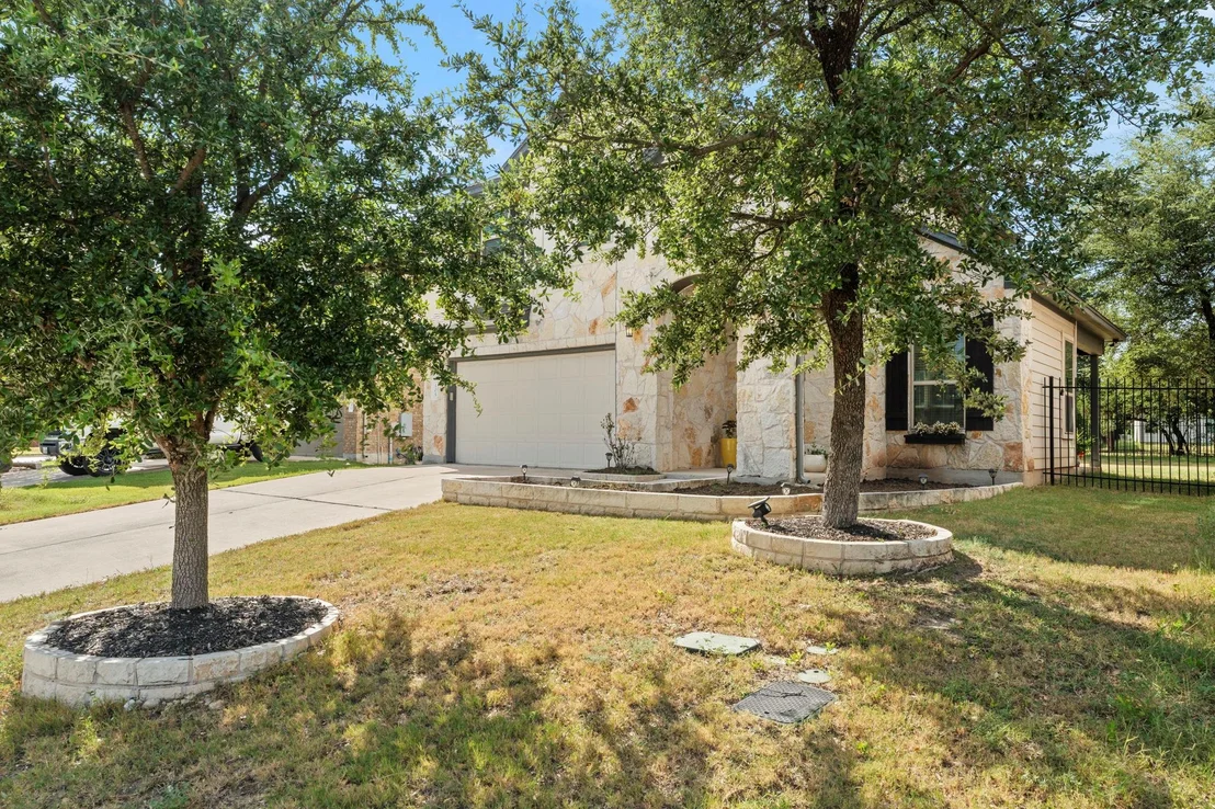 Photo of 105 Lewisville LN