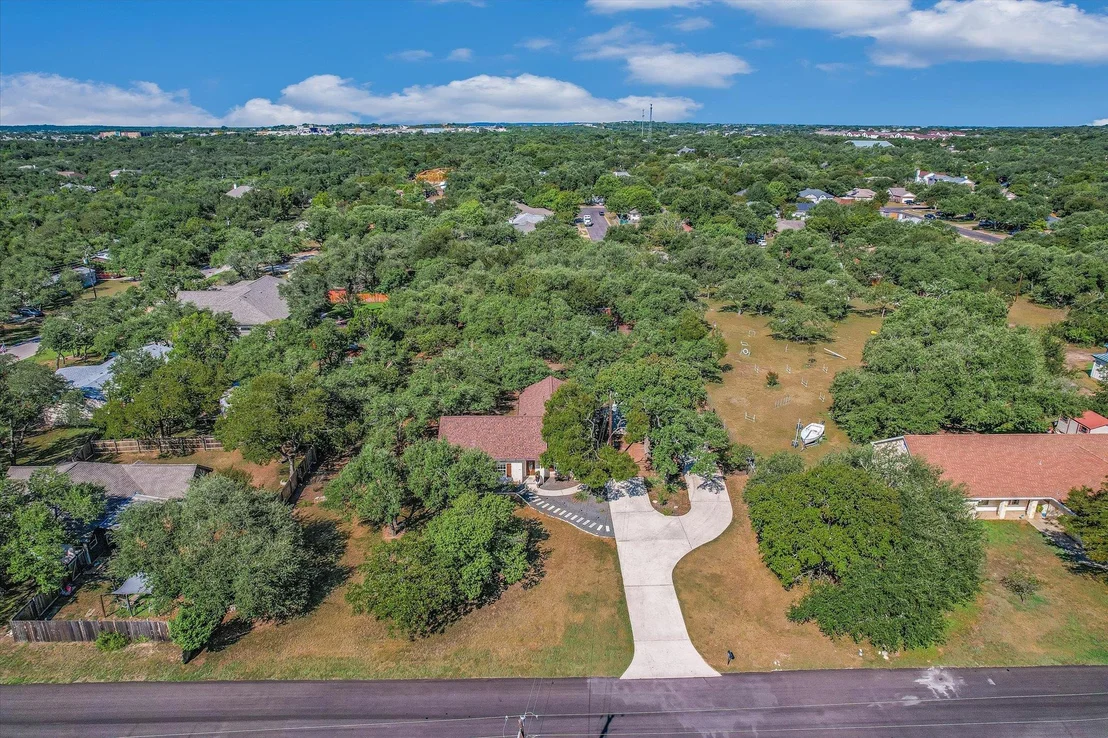 Photo of 707 Royal LN