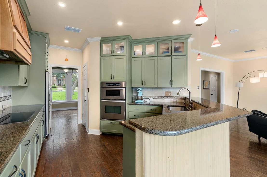 Photo of 2716 Bartons Bluff LN