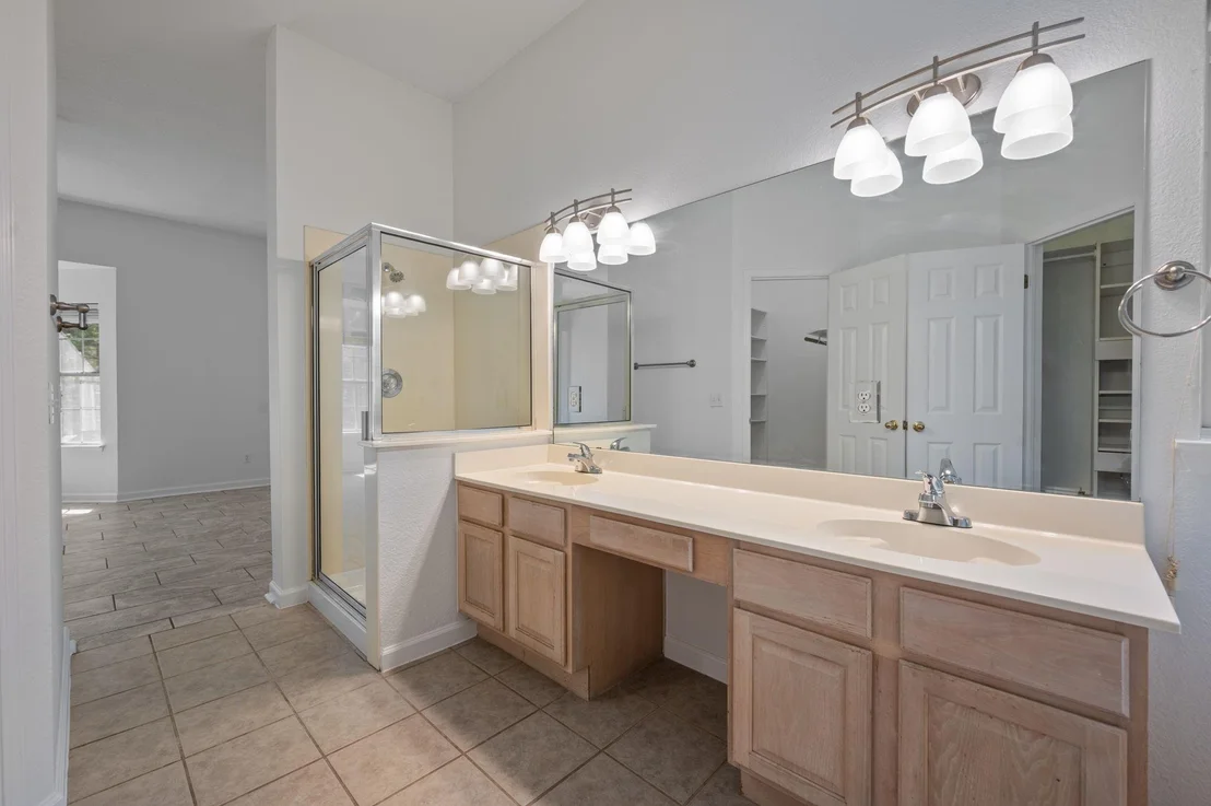 Photo of 10831 Redmond RD