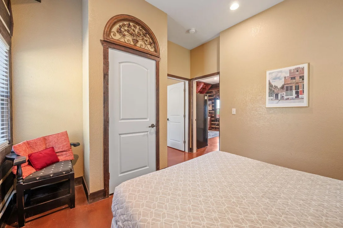 Photo of 28525 Paradise Manor DR