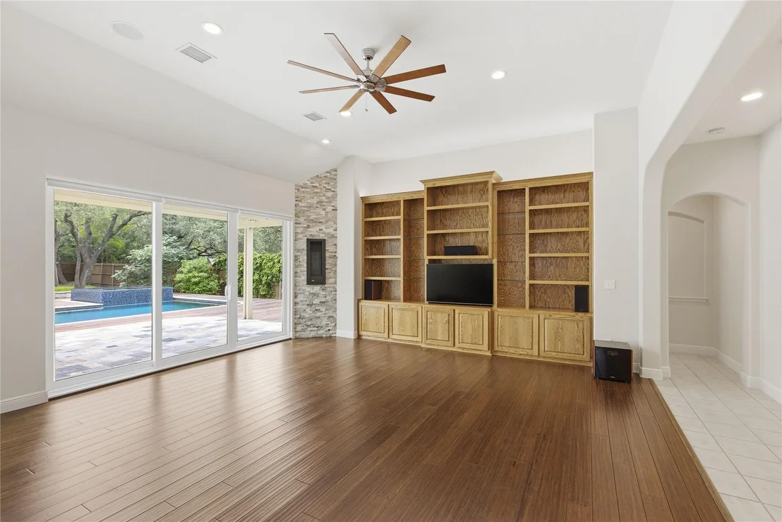 Photo of 6513 Way LN