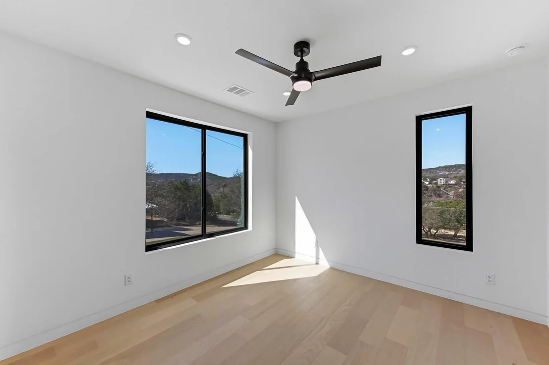 Photo of 11205 Beach RD