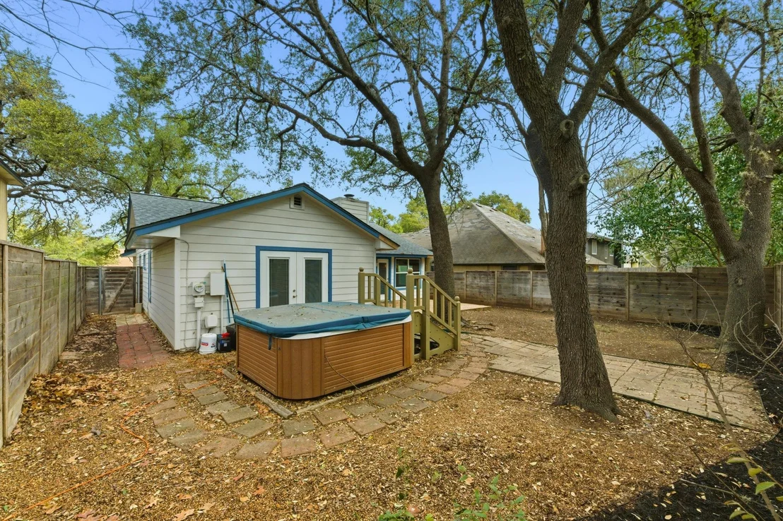 Photo of 723 Shade Tree DR