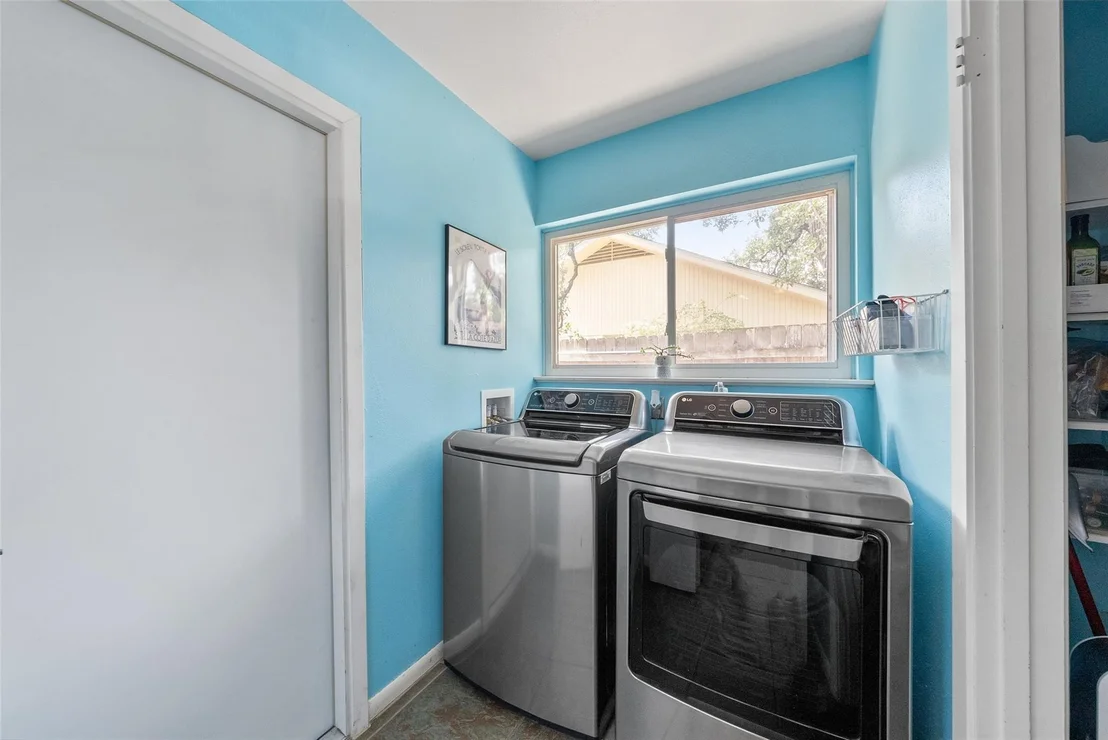 Photo of 8808 Point West DR