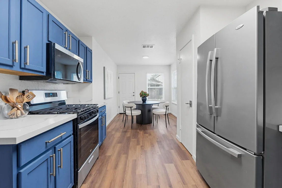 Photo of 114 Loryn DR