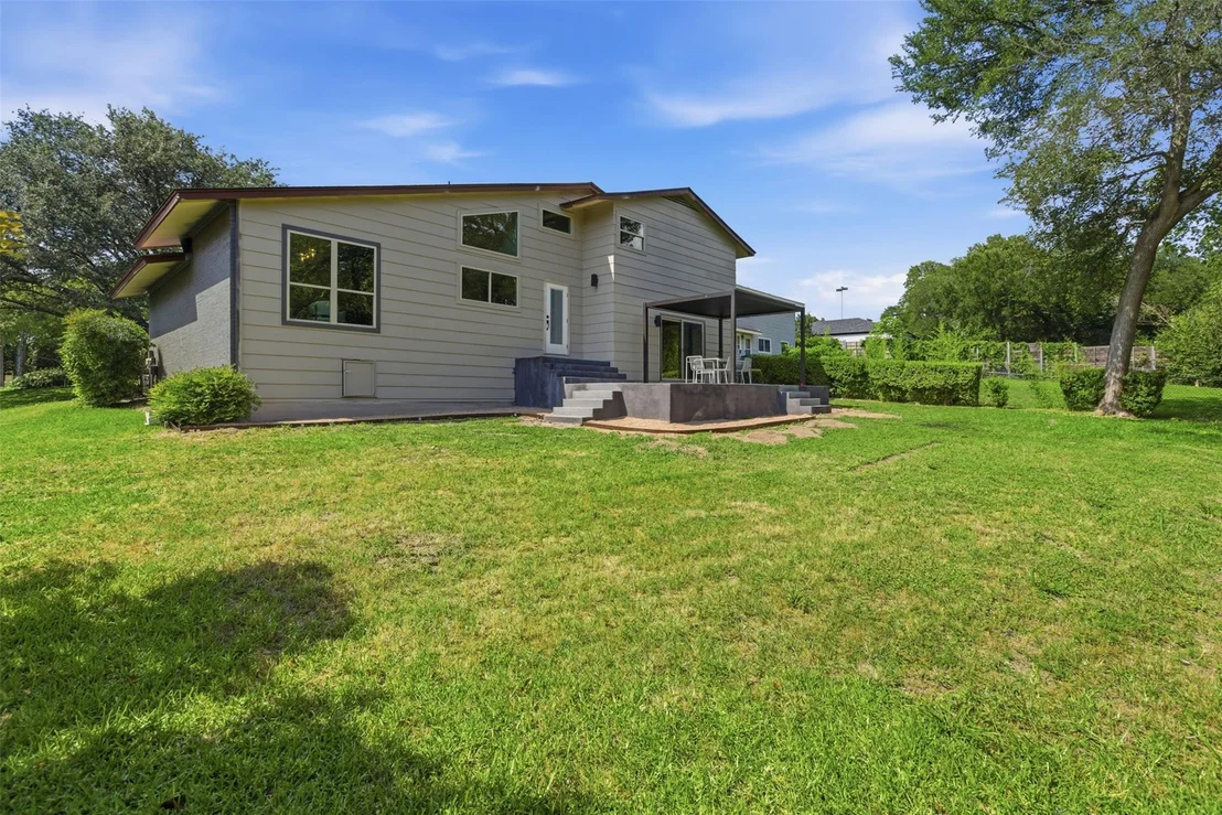Photo of 7105 Fred Morse DR
