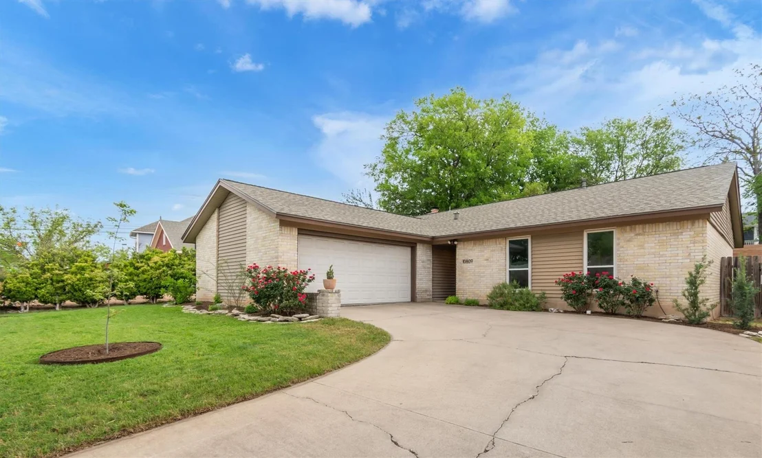 Photo of 10809 Parkfield DR