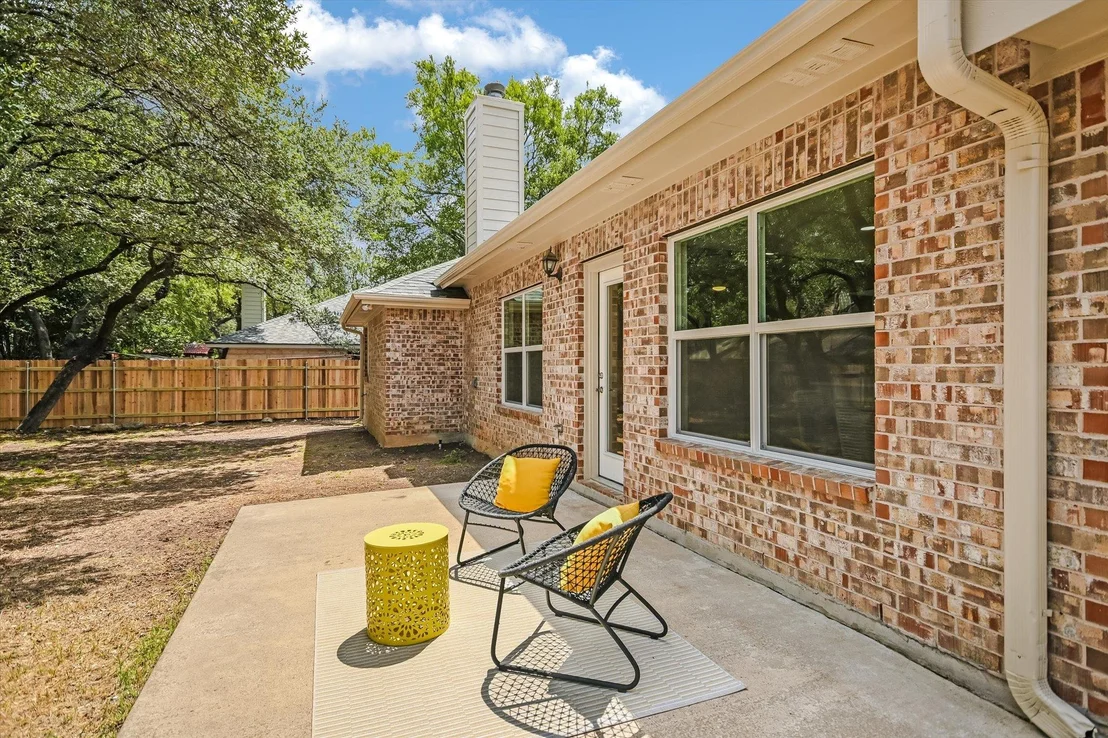 Photo of 104 CREEK DR