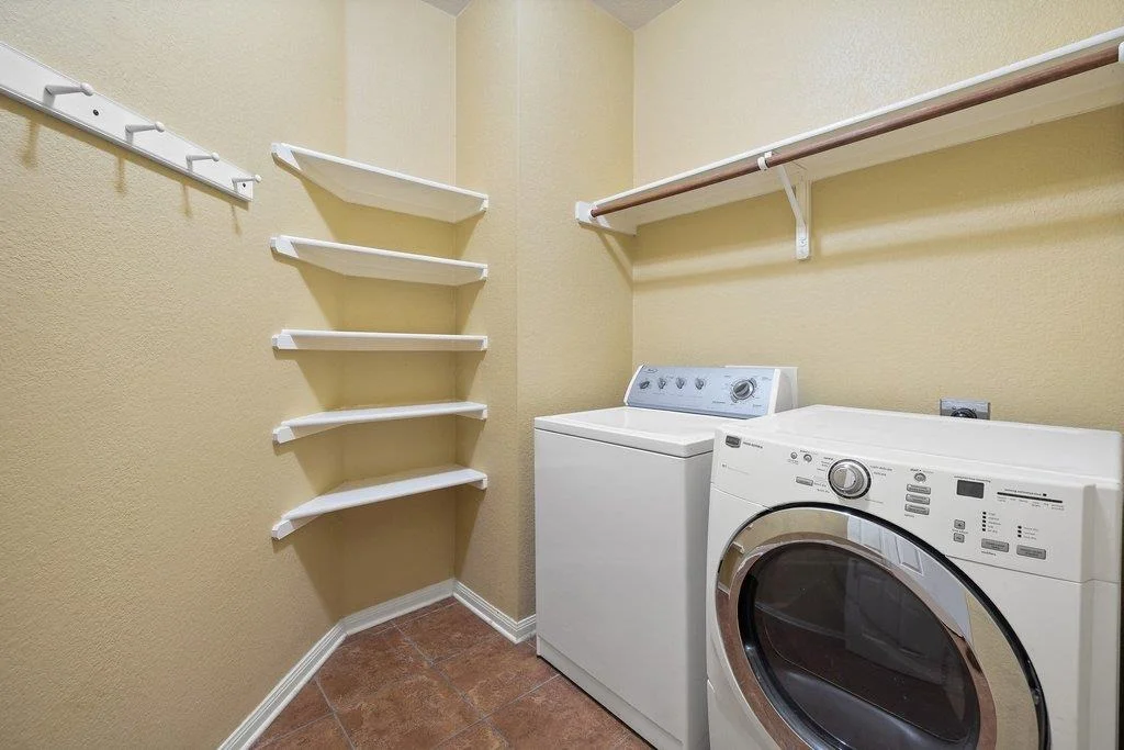 Photo of 347 Spring DR