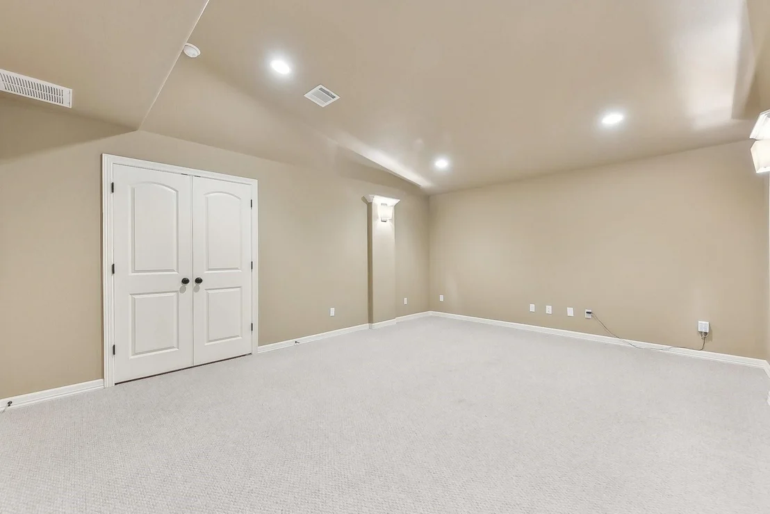 Photo of 2120 Park Place CIR