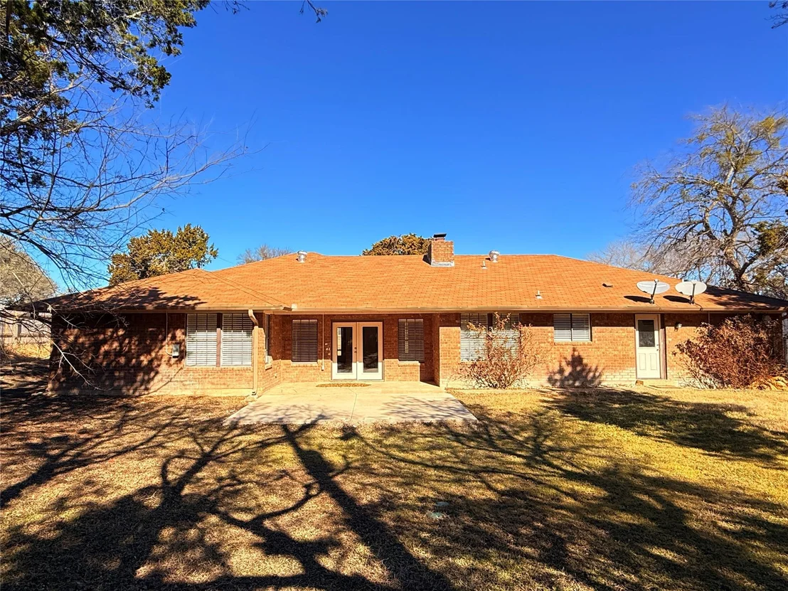 Photo of 2111 Chinaberry CIR