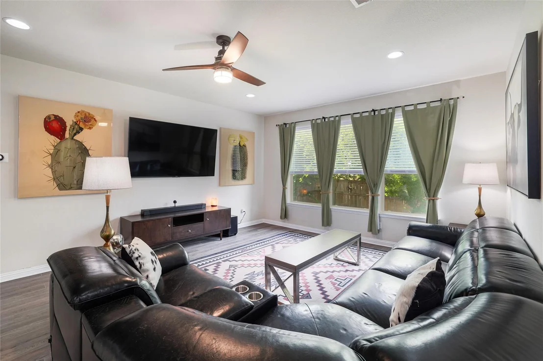 Photo of 3637 Penelope WAY