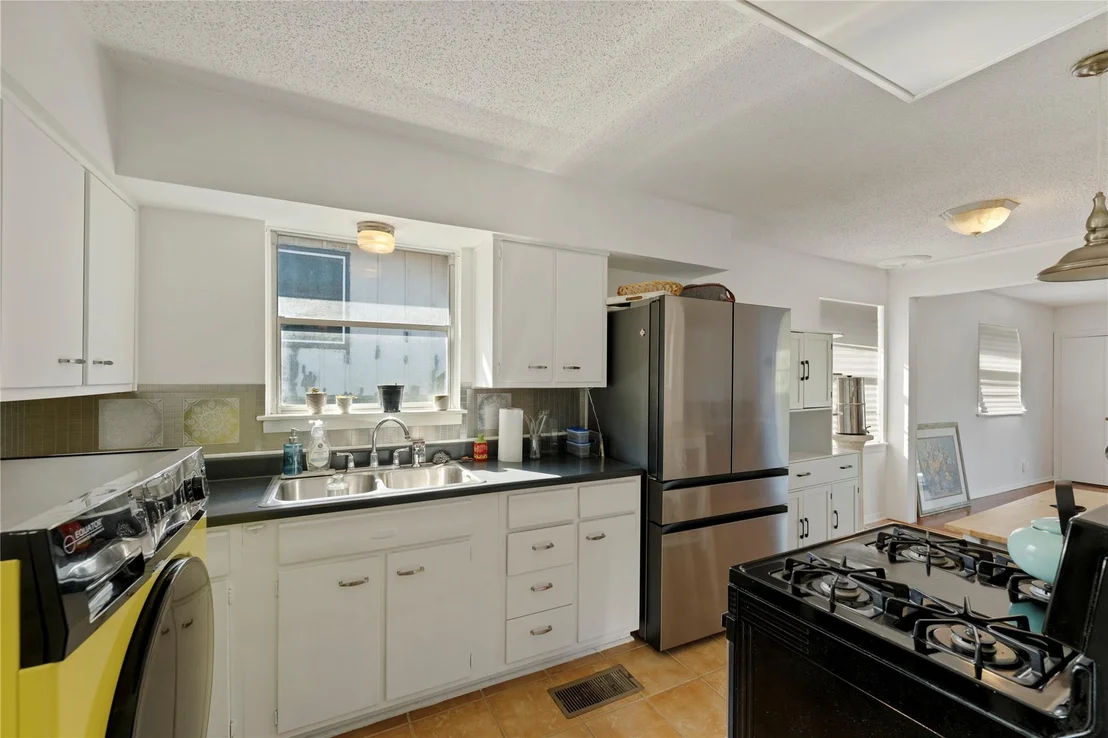 Photo of 402 Philco DR