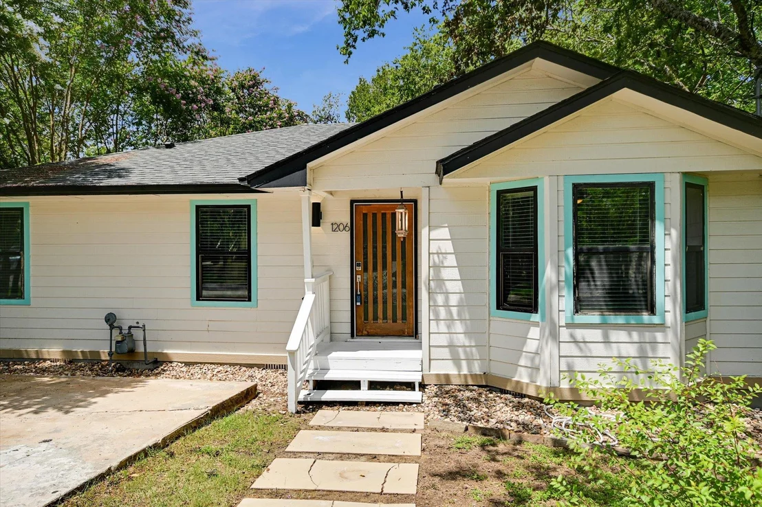 Photo of 1206 Eleanor ST