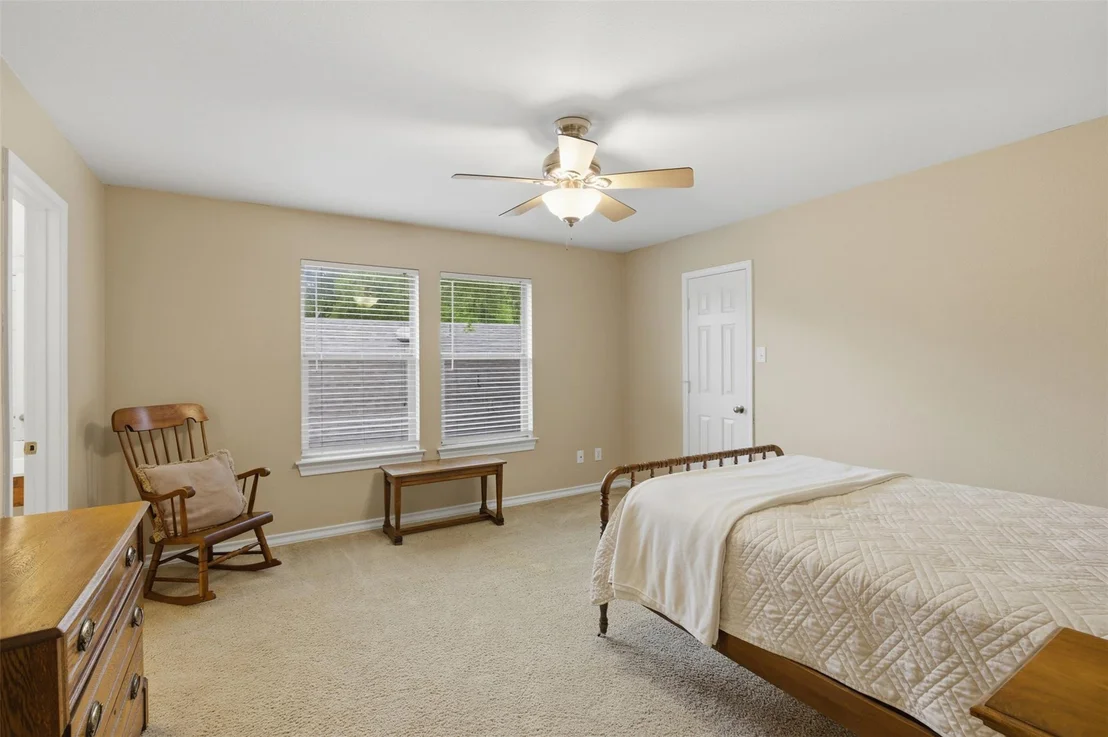 Photo of 118 Breakaway RD