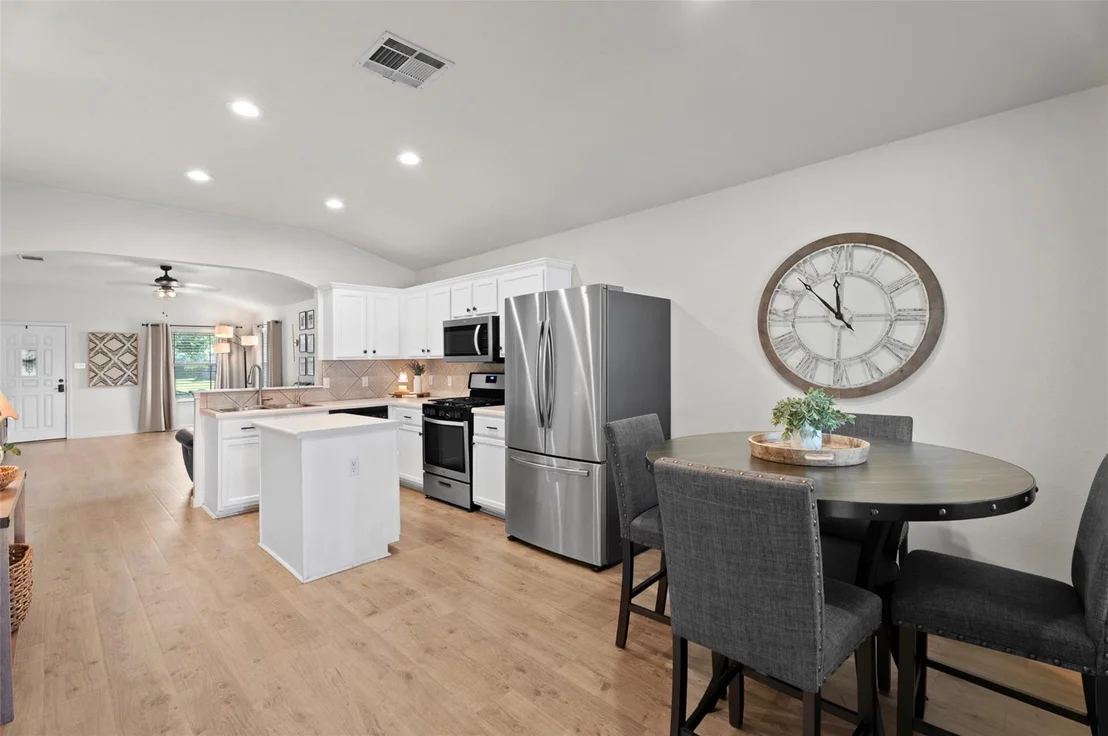Photo of 214 Jennifer LN