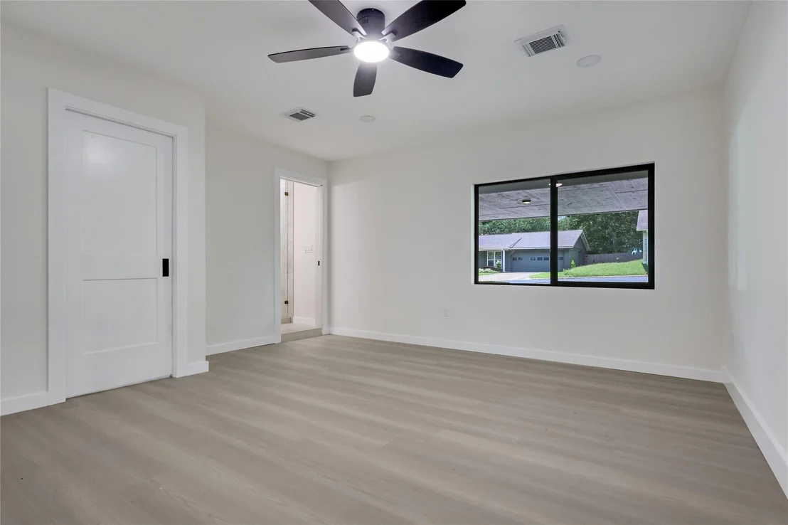 Photo of 1708 Raven DR