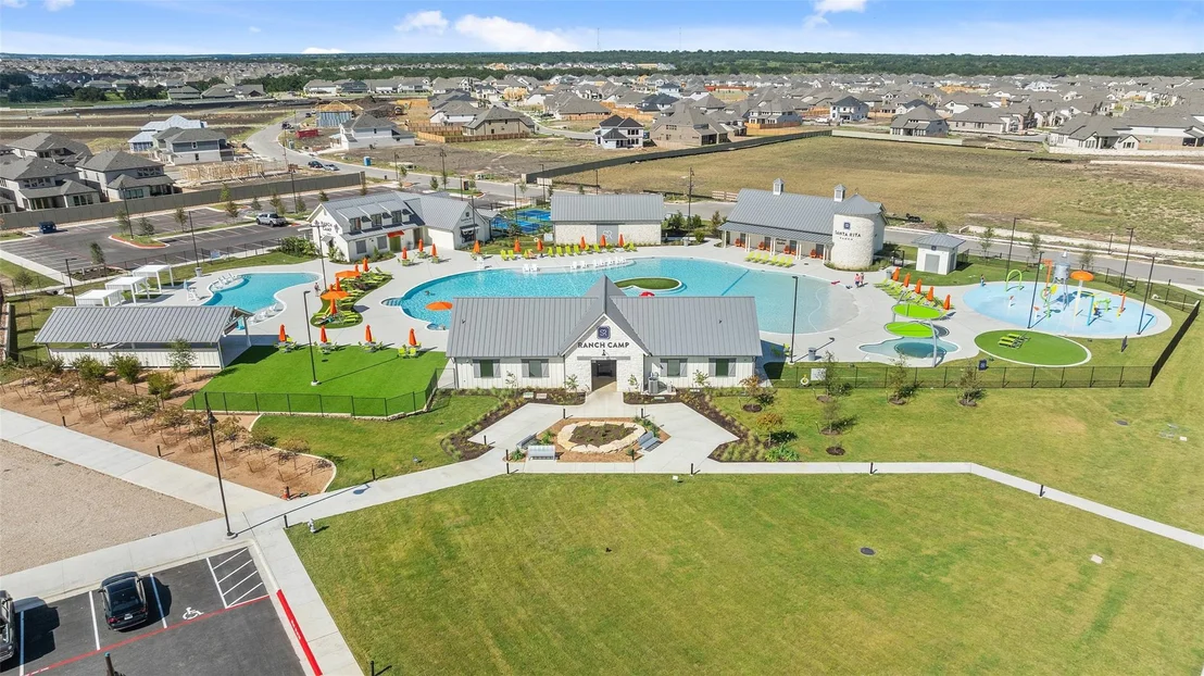 Photo of 400 Perryville LOOP