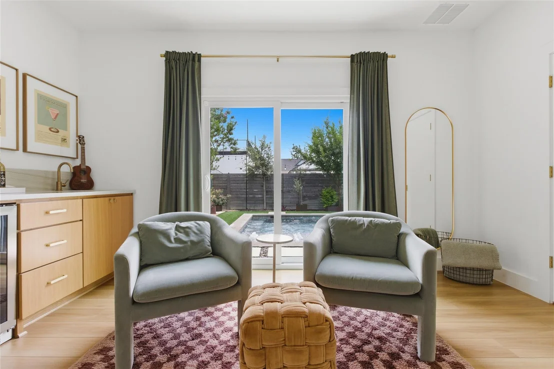 Photo of 1001 Scenic DR
