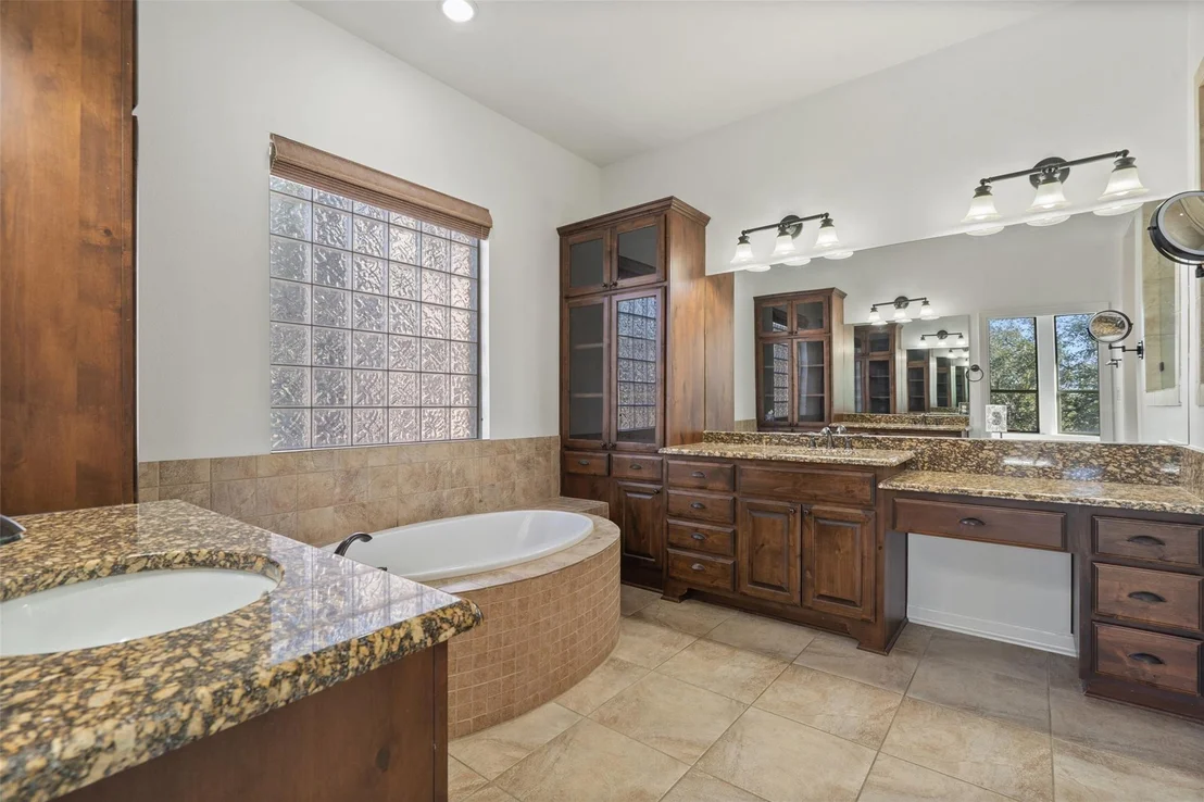 Photo of 172 Mirafield LN