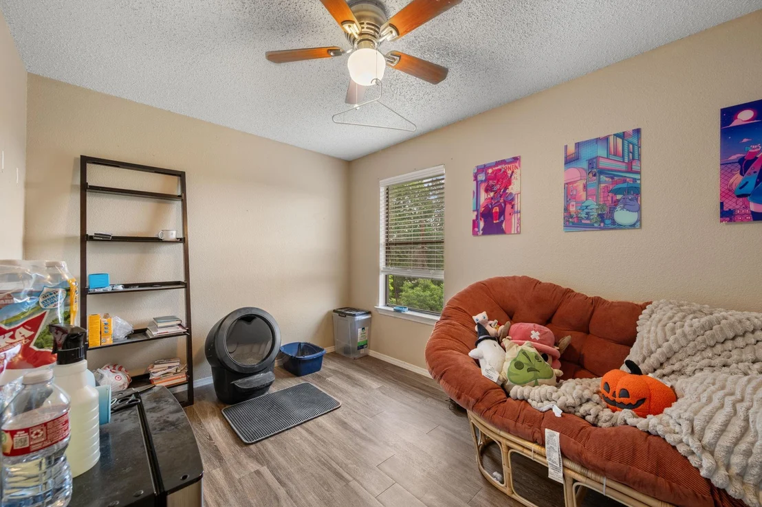 Photo of 128 Hillside DR