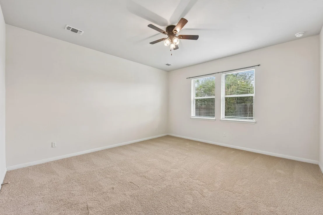 Photo of 128 Lacey Oak LOOP