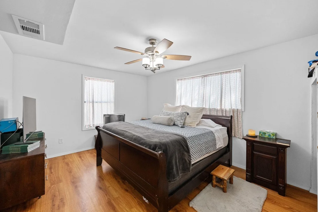 Photo of 376 Jones RD