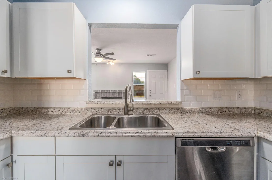 Photo of Unit C at 1845 River Crossing CIR