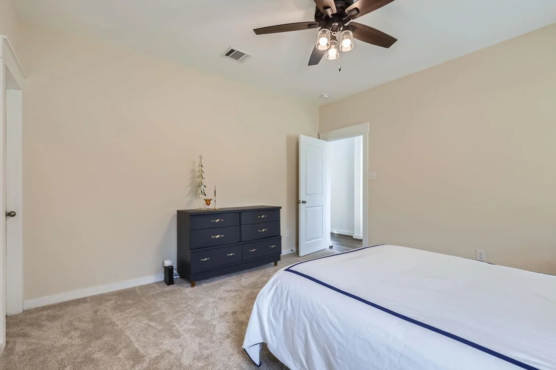Photo of 148 Earl Keen ST