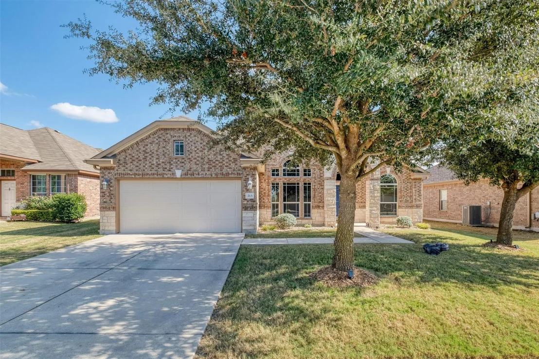 Photo of 213 Hendelson LN