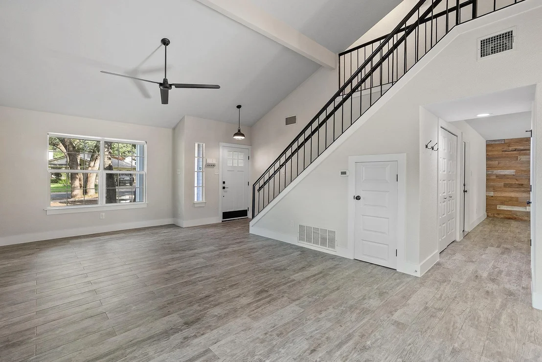 Photo of 13006 Debarr DR