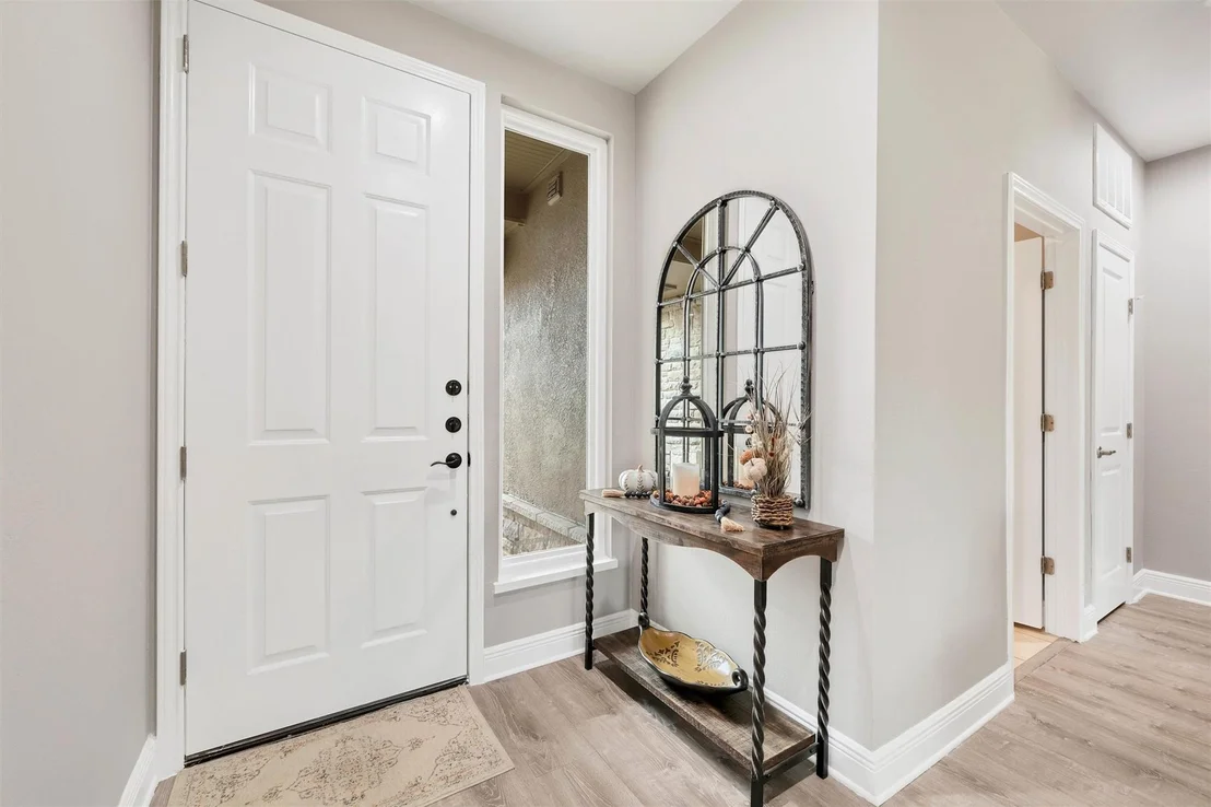 Photo of 104 Larkspur LN