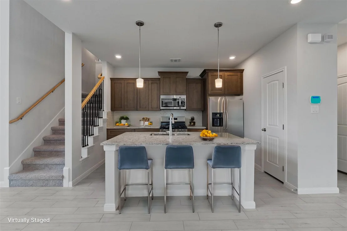 Photo of 313 Stellar Wind DR