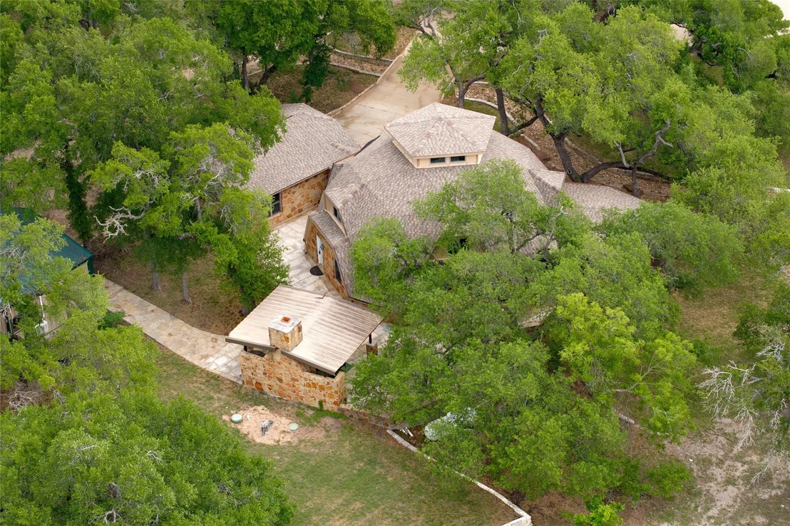 Photo of 16 Tall Oaks TRL