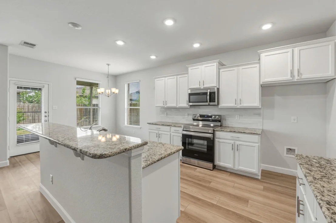 Photo of 301 Serpentine LN