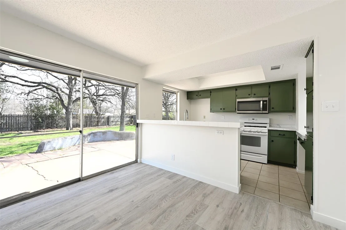 Photo of 404 Northwood DR