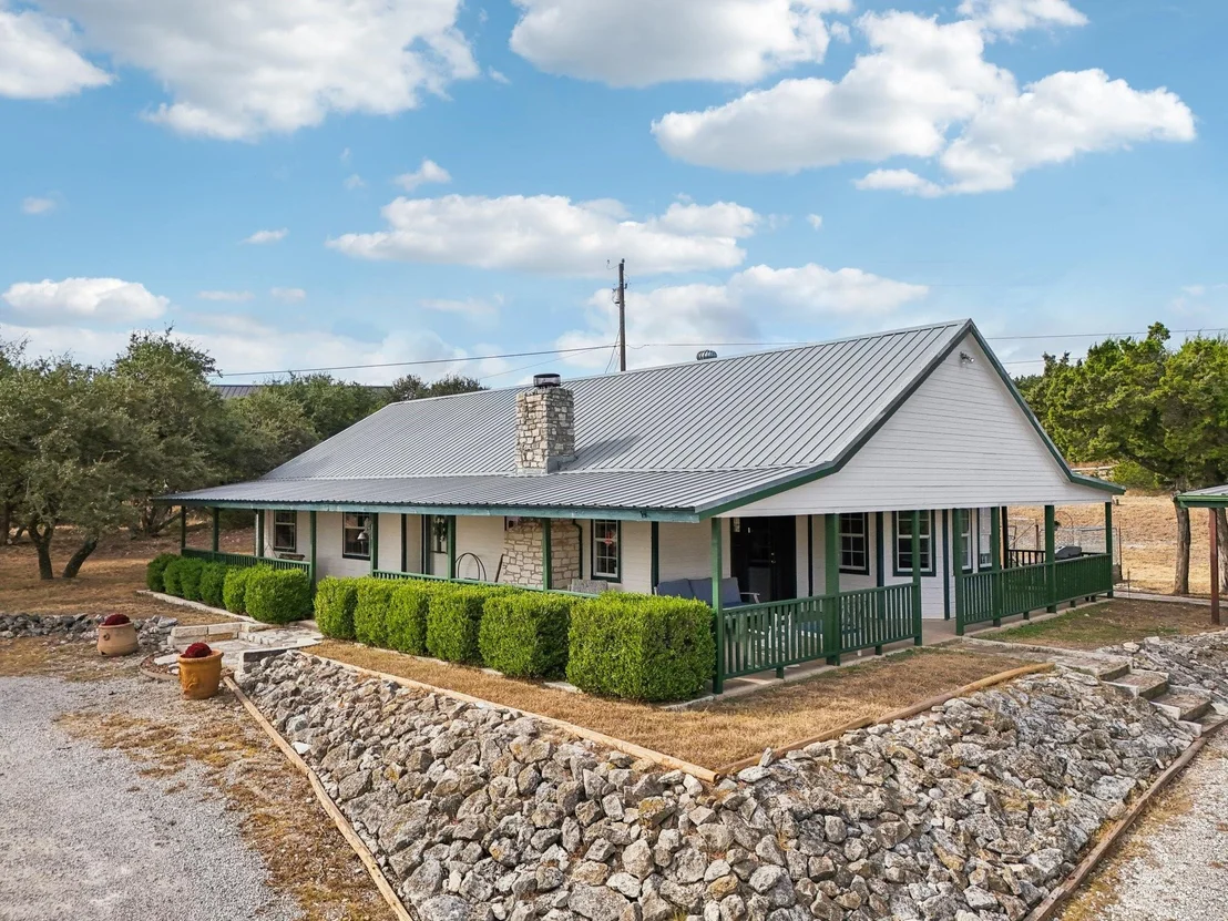 Photo of 1815 Spring Valley DR