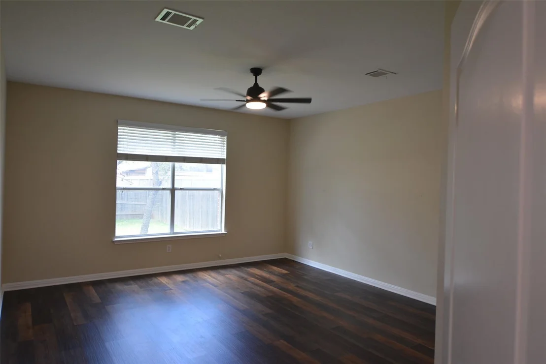 Photo of 2400 Nan LN
