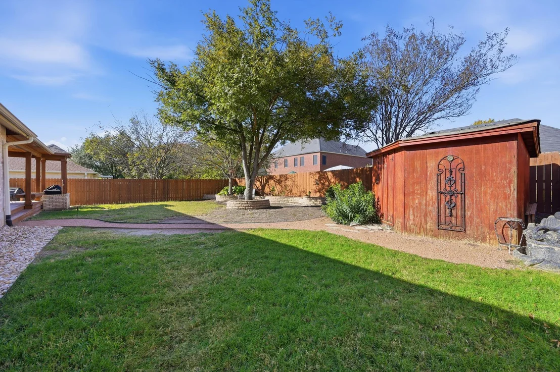 Photo of 903 E Olympic DR