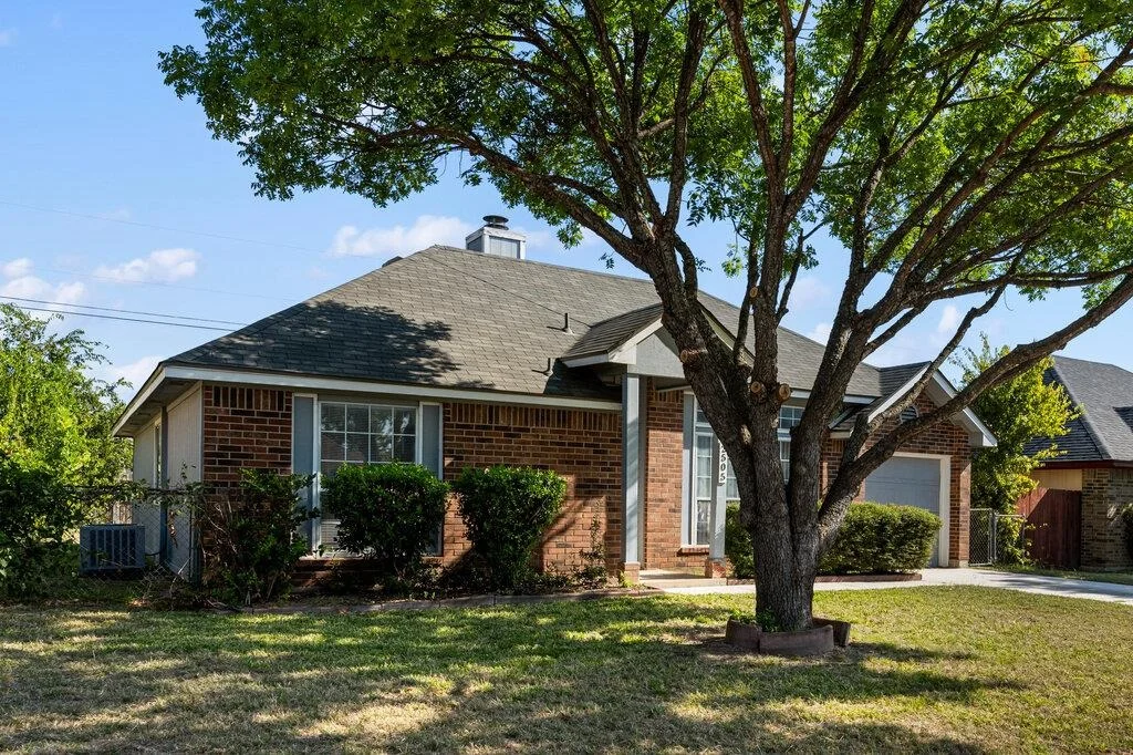 Photo of 2505 Cactus DR