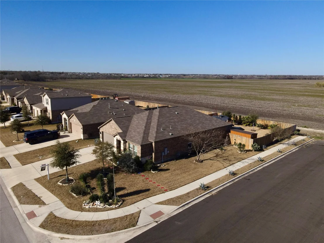 Photo of 1458 Violet LN