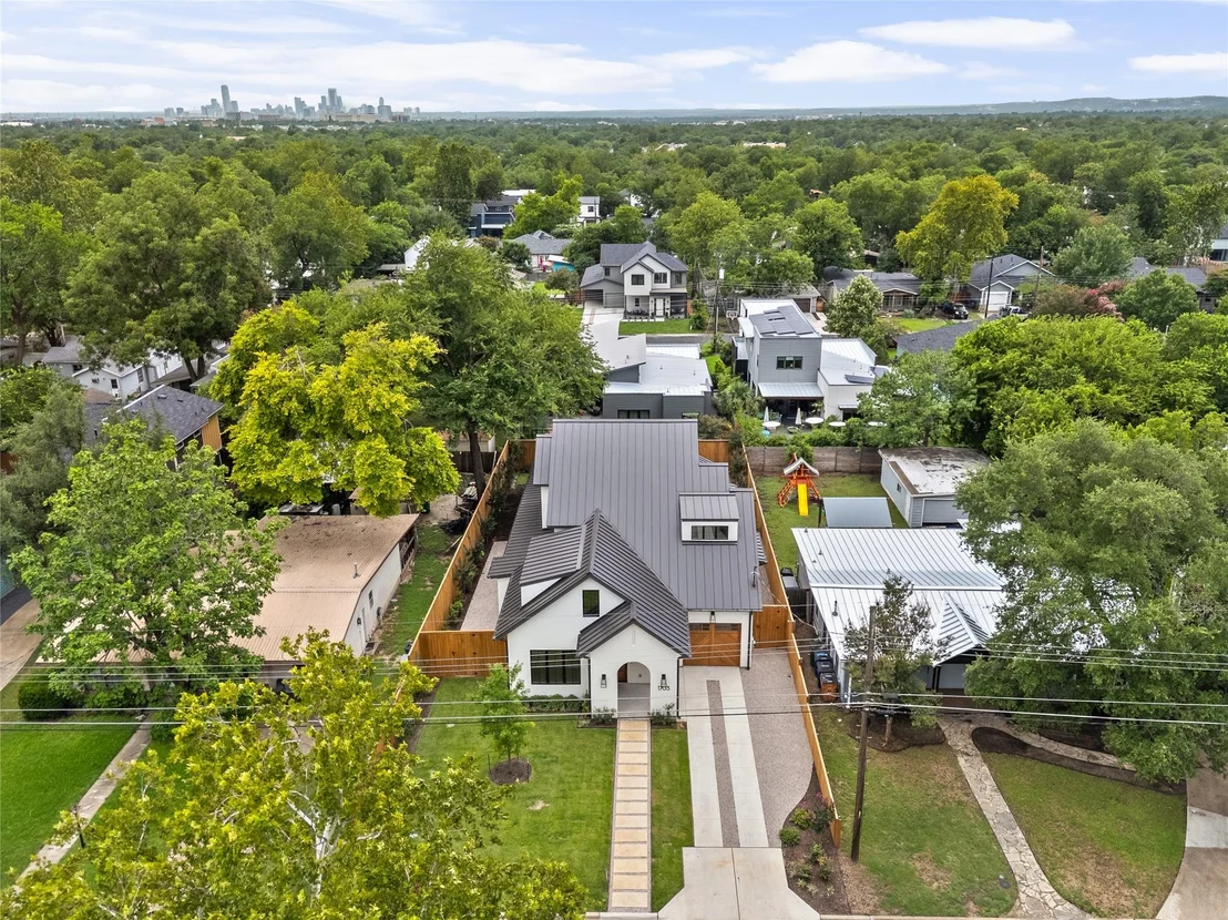 Photo of 1703 Madison