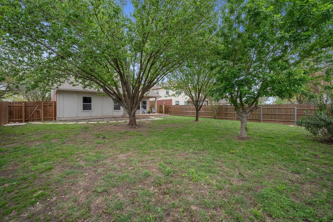 Photo of 121 Gainer DR