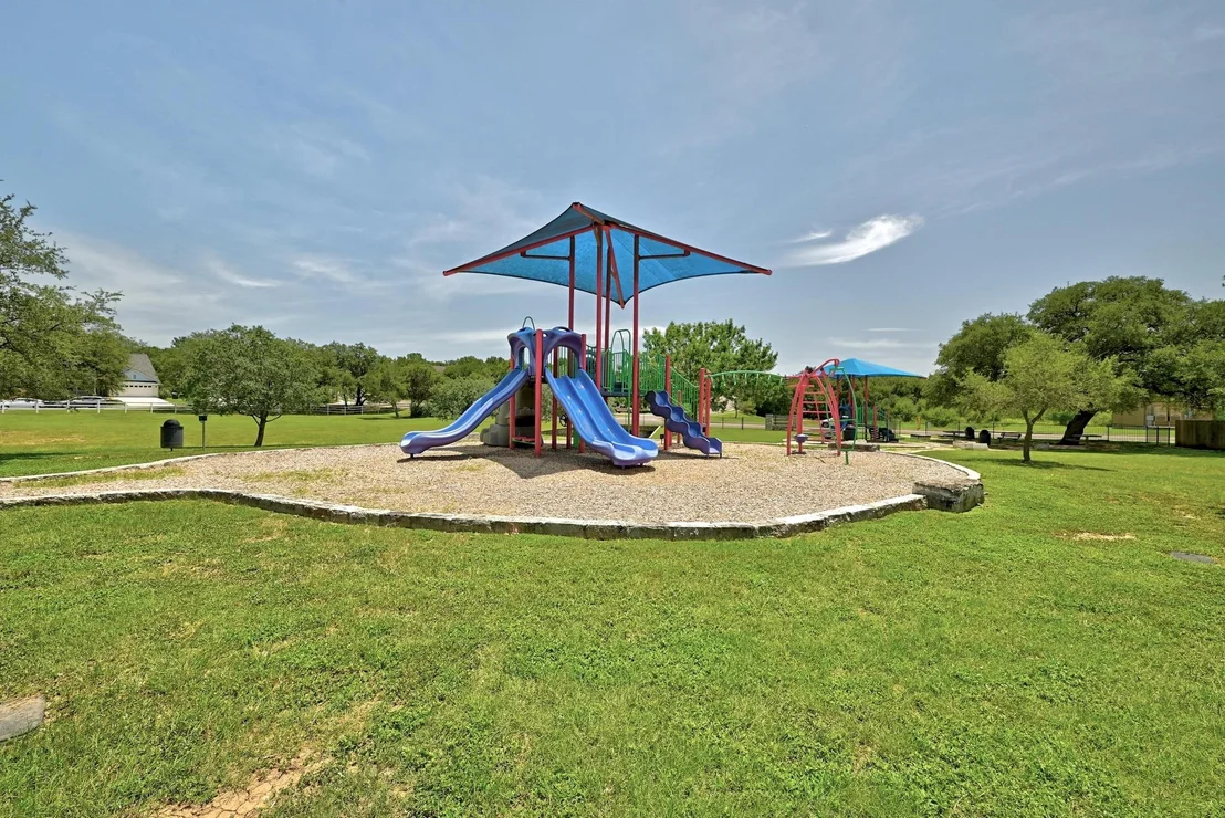 Photo of 2215 Stonehaven
