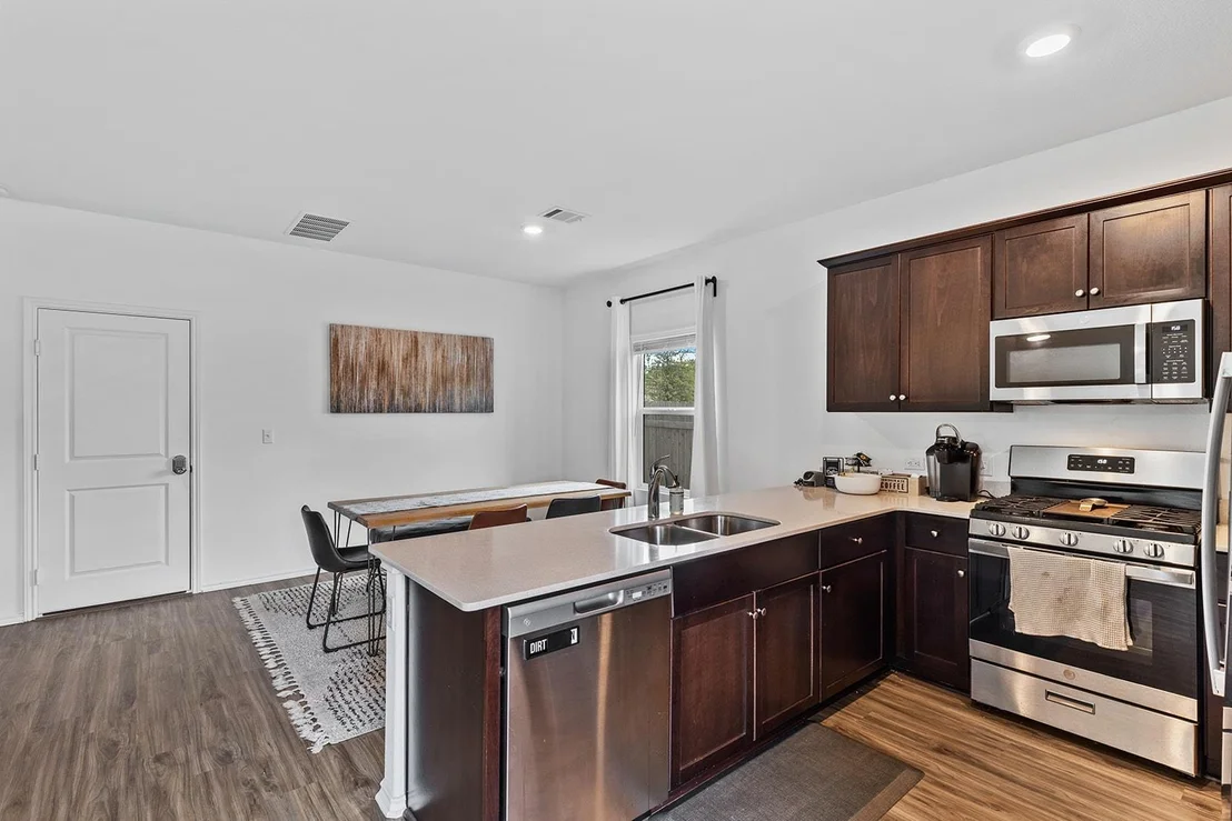 Photo of 2204 Nightview DR